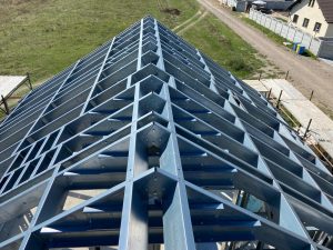 Structură metalică LSF pentru casă sigură și comportament predictibil la cutremur