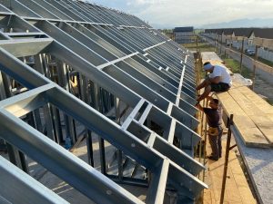 Inteligența artificială în construcții – structură metalică prefabricată RomeHome