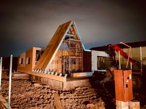 Structură LSF (Light Steel Frame) pentru construcția unei case sigure, cu structură metalică necombustibilă