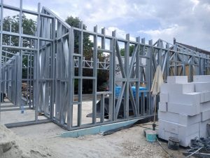 Casă modulară premium construită prin metode moderne și eficiente energetic