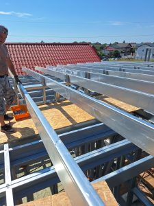 Casă pregătită pentru viitor cu tehnologii moderne și eficiență energetică ridicată