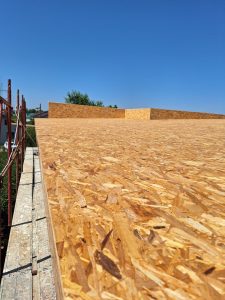 Casă pe structură metalică modernă utilizată pentru explicarea costurilor și a factorilor care influențează prețul unei construcții LSF | cât costă o casă pe structură metalică