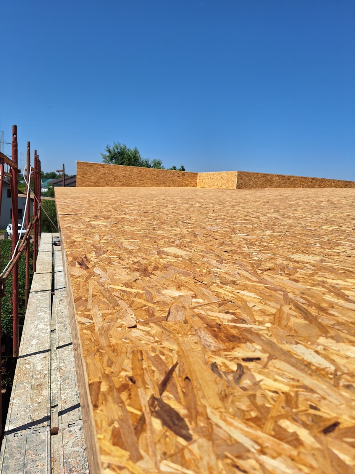 Casă pe structură metalică modernă utilizată pentru explicarea costurilor și a factorilor care influențează prețul unei construcții LSF | cât costă o casă pe structură metalică