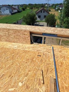 Casă ieftină analizată corect înainte de construcție pentru evitarea costurilor ascunse și alegerea unei soluții sigure
