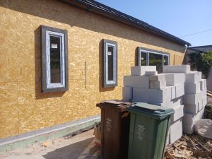 Ferestre pentru casă eficientă energetic pe structură metalică LSF